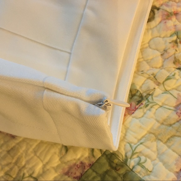 High Waisted White Tennis Skirt - Picture 3 of 6